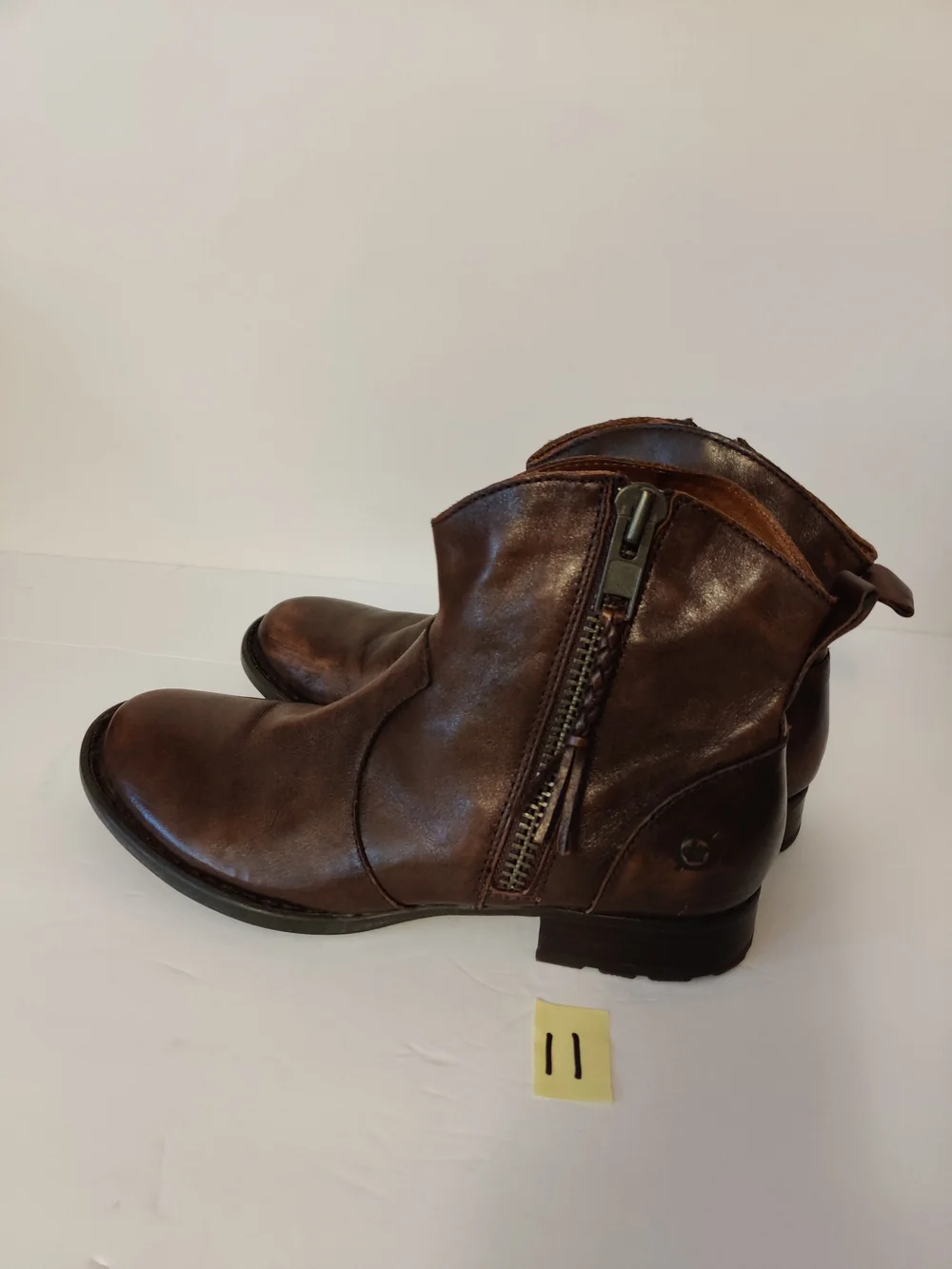 Born classic brown